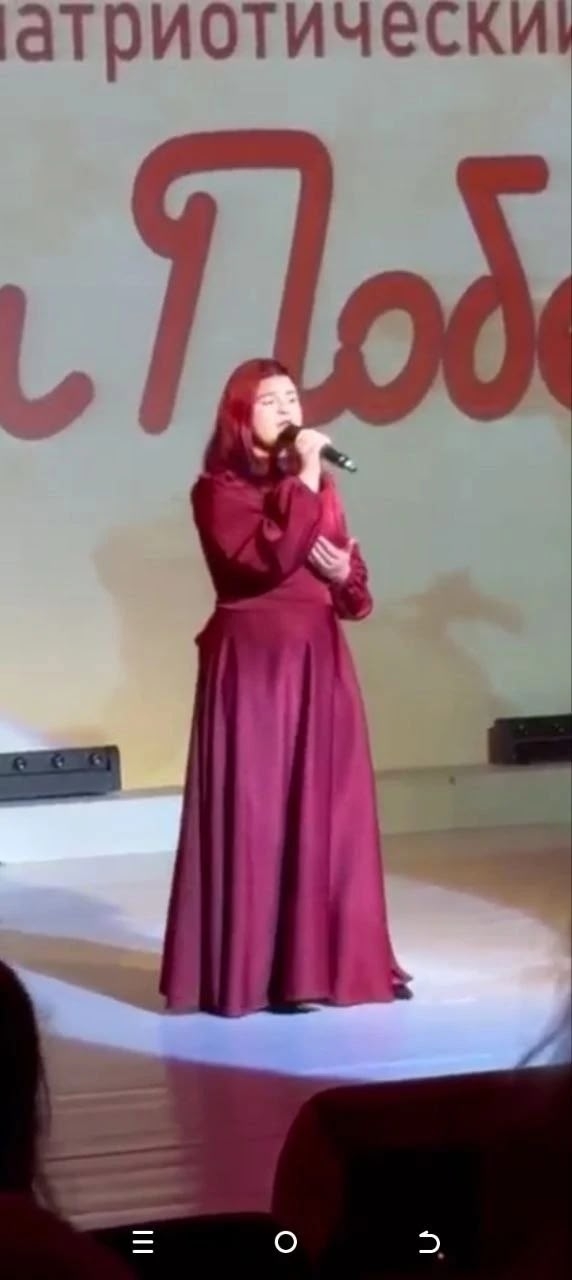 Фото из заметки о победе на вокальном конкурсе с песней композитора Алексея Ольханского